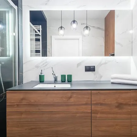 Nadmorze Premium - W Pelni Klimatyzowany, Plaza, Parking Podziemny, Taras